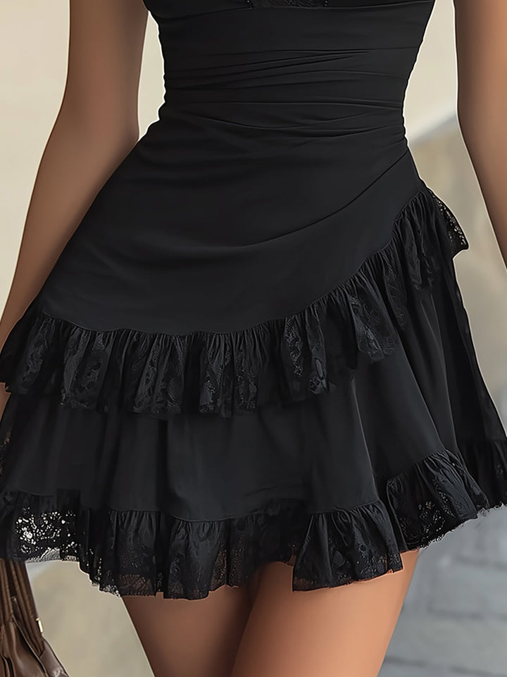 Volants Étoilés | Mini-Robe Dentelle
