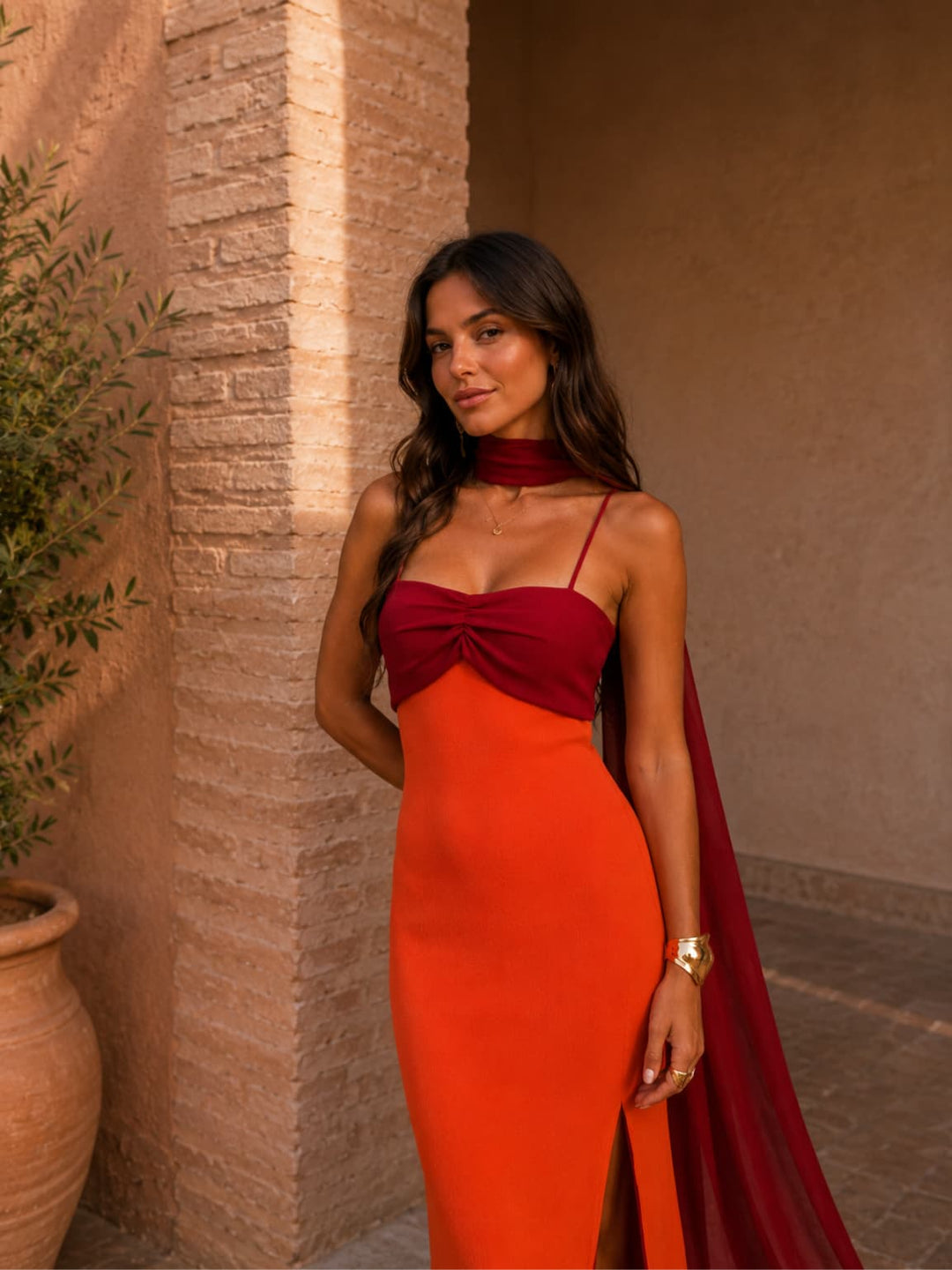 Drapé Sculptural | Robe Longue Bicolore