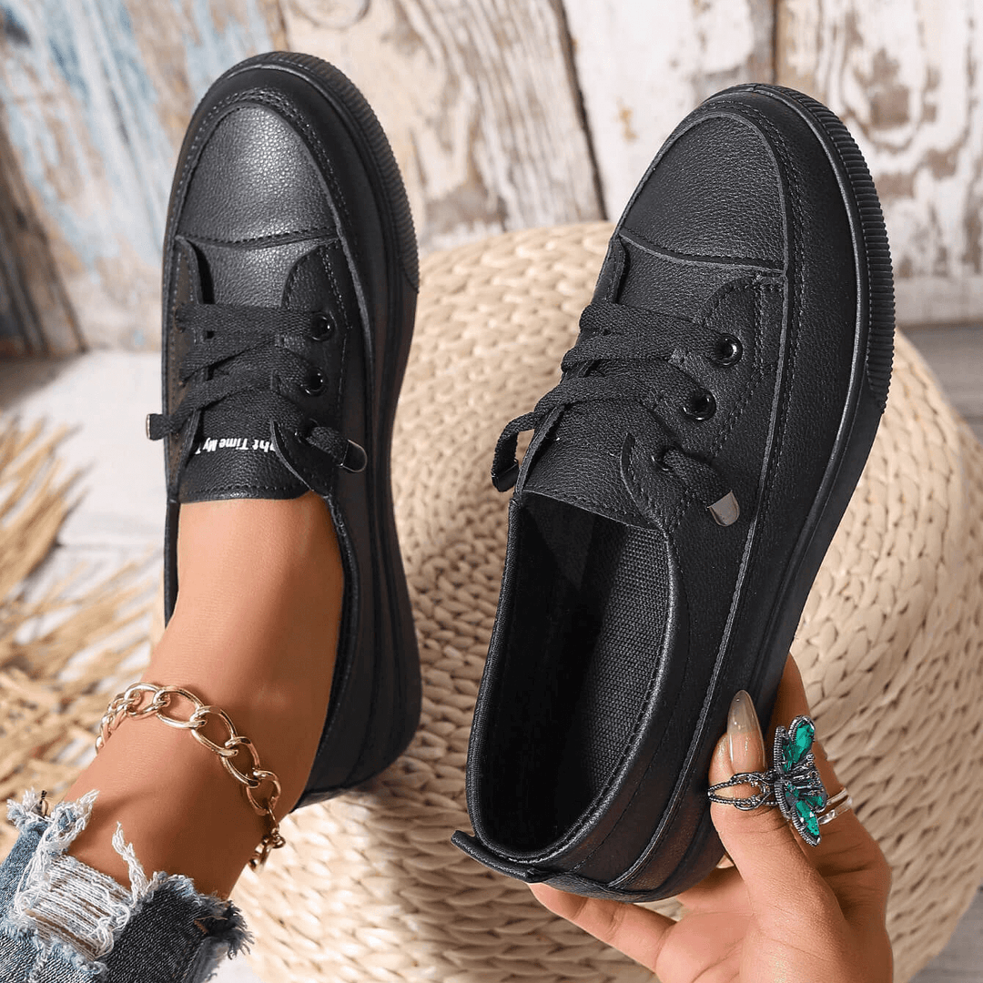 Elowen – Chaussures Orthopédiques Blanches à Lacets