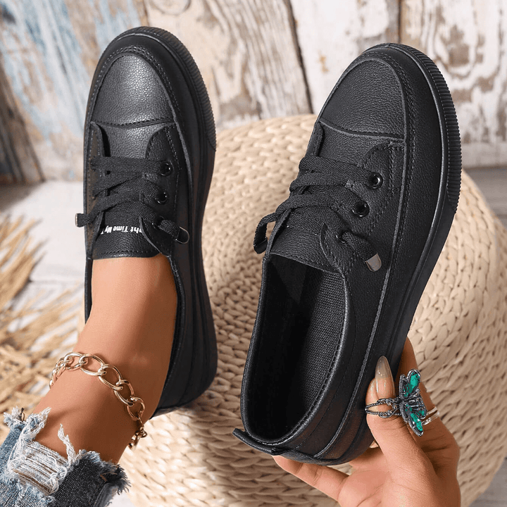 Elowen – Chaussures Orthopédiques Blanches à Lacets